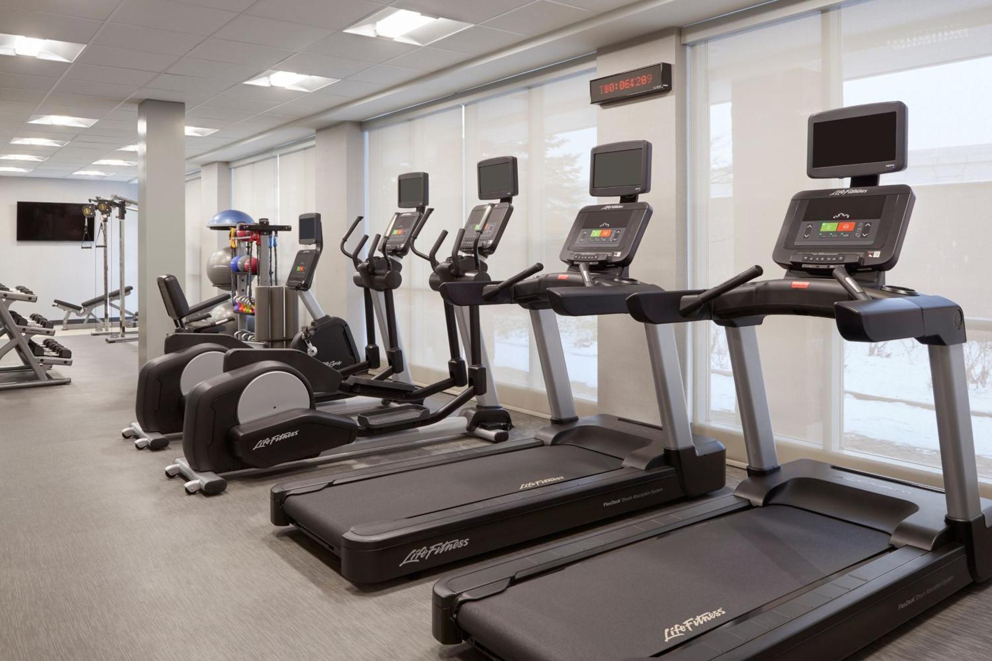 Отель Courtyard By Marriott Toronto Mississauga/Meadowvale Экстерьер фото